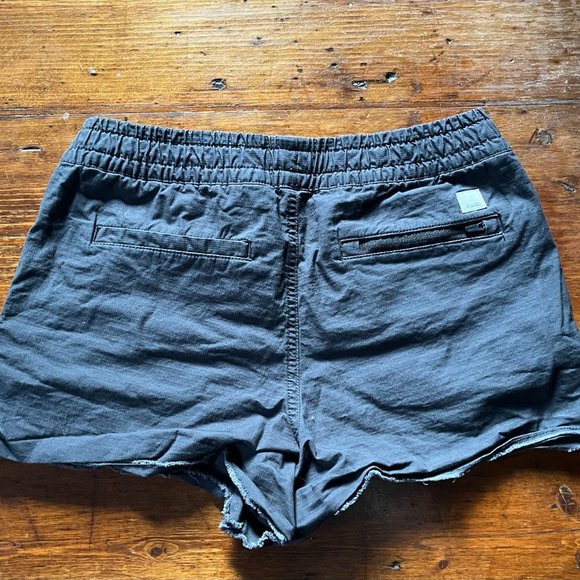 Vuori Vintage Ripstop Short - Picture 2 of 3